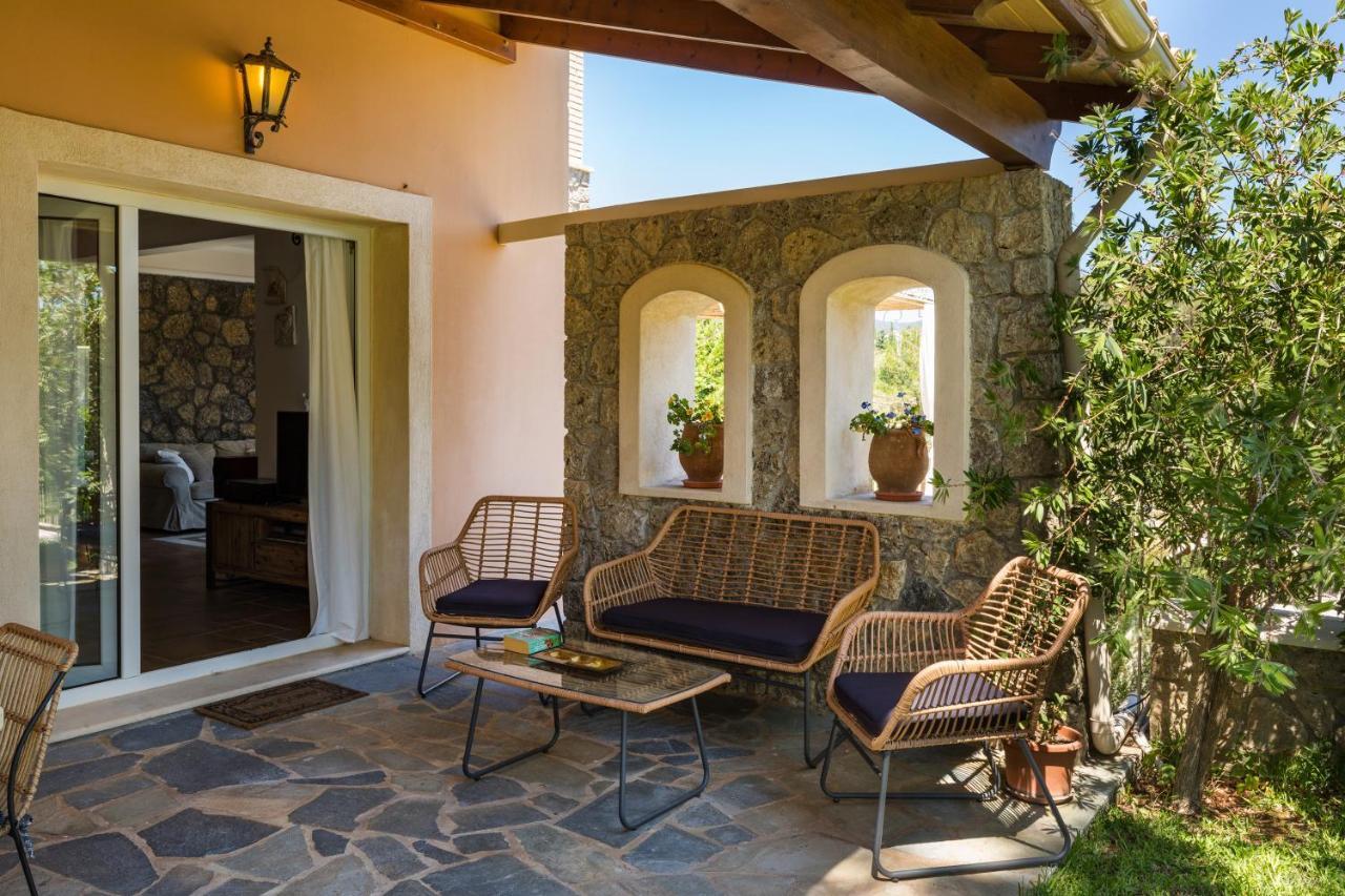 Villa St. Nicholas House&Guest Apart. Dassia  Extérieur photo