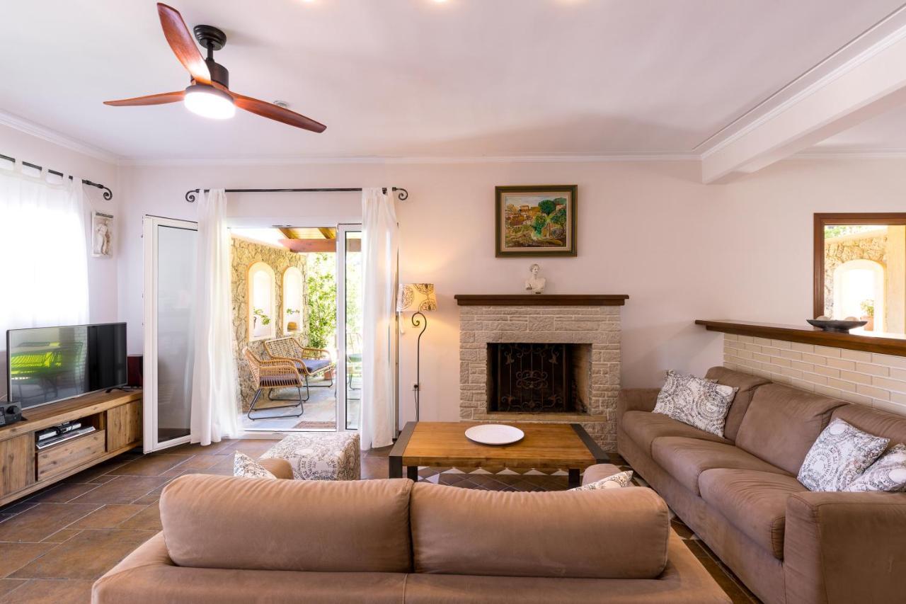 Villa St. Nicholas House&Guest Apart. Dassia  Extérieur photo