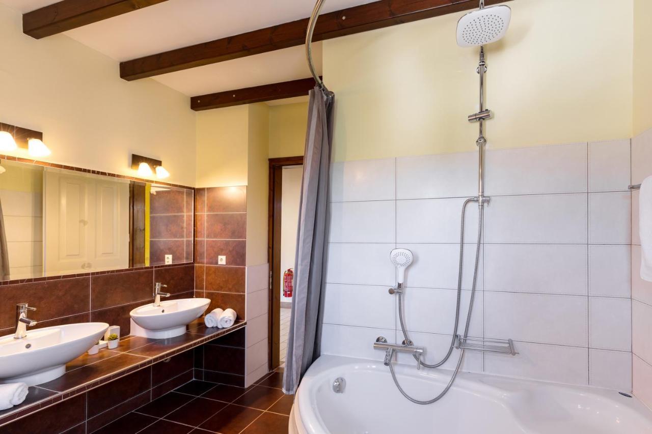 Villa St. Nicholas House&Guest Apart. Dassia  Extérieur photo